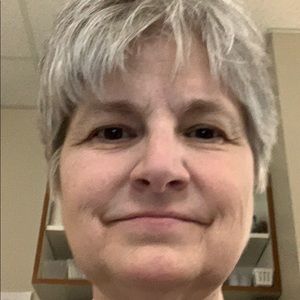 Meet your Posher, Deborah